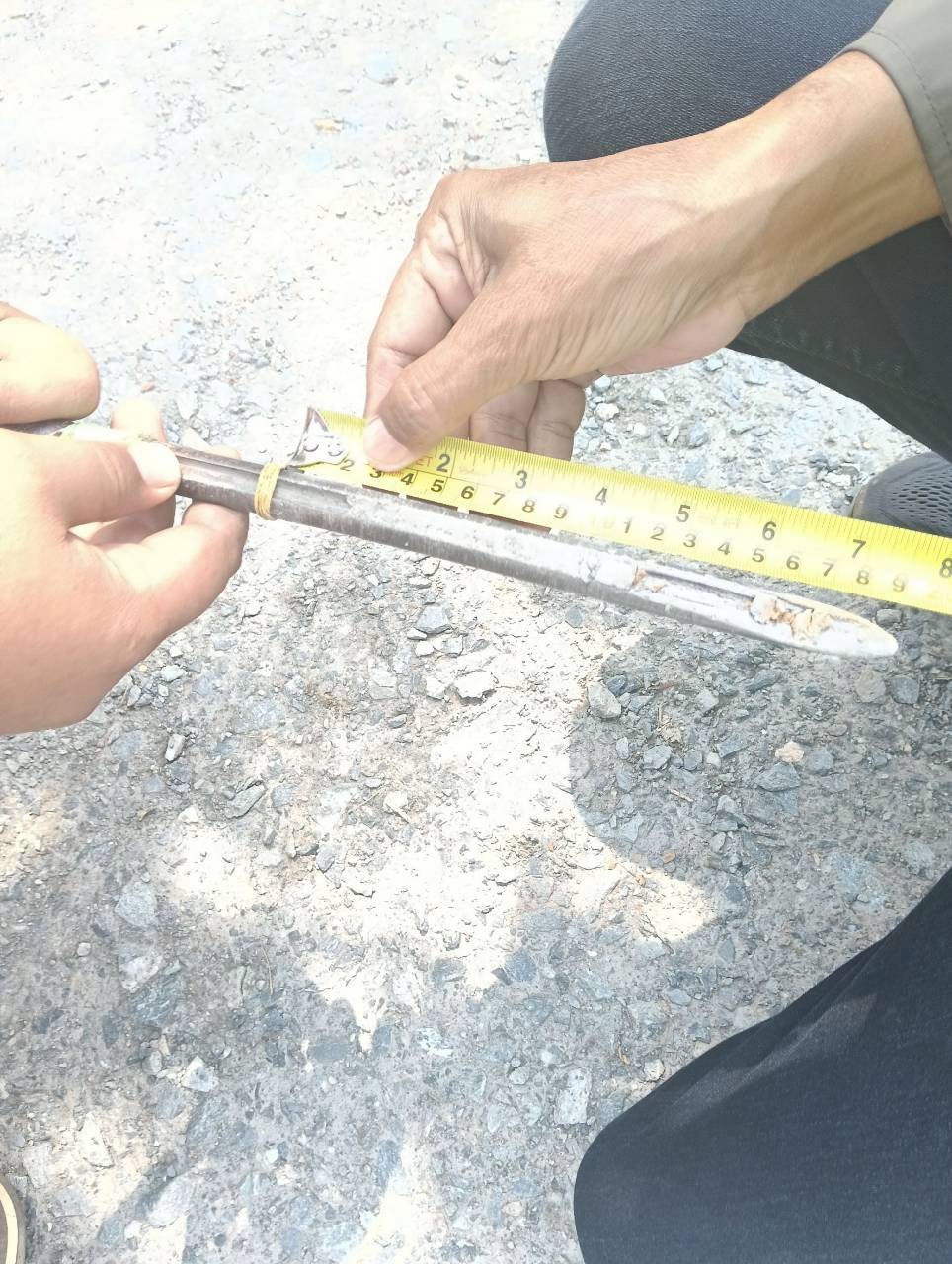 title - วันที่ 17 มีนาคม 2569 นายวิทูล ประดิษฐบุญ ปฏิรูปที่ดินจังหวัดปราจีนบุรี  มอบหมายให้ นายเชวงศักดิ์ อะปะมาตร ผู้อำนวยการกลุ่มงานช่างและแผนที่  นางรักษ์หทัยรัตน์ เมทนีกรชัย หัวหน้าฝ่ายบริหาร และเจ้าหน้าที่ ส.ป.ก.ปราจีนบุรี ลงพื้นที่ตรวจรับงานก่อสร้างถนนสายซอยในแปลงเกษตรกรรม ในเขตปฏิรูปที่ดิน ให้แก่เกษตรกรผู้ไร้ที่ดินทำกิน